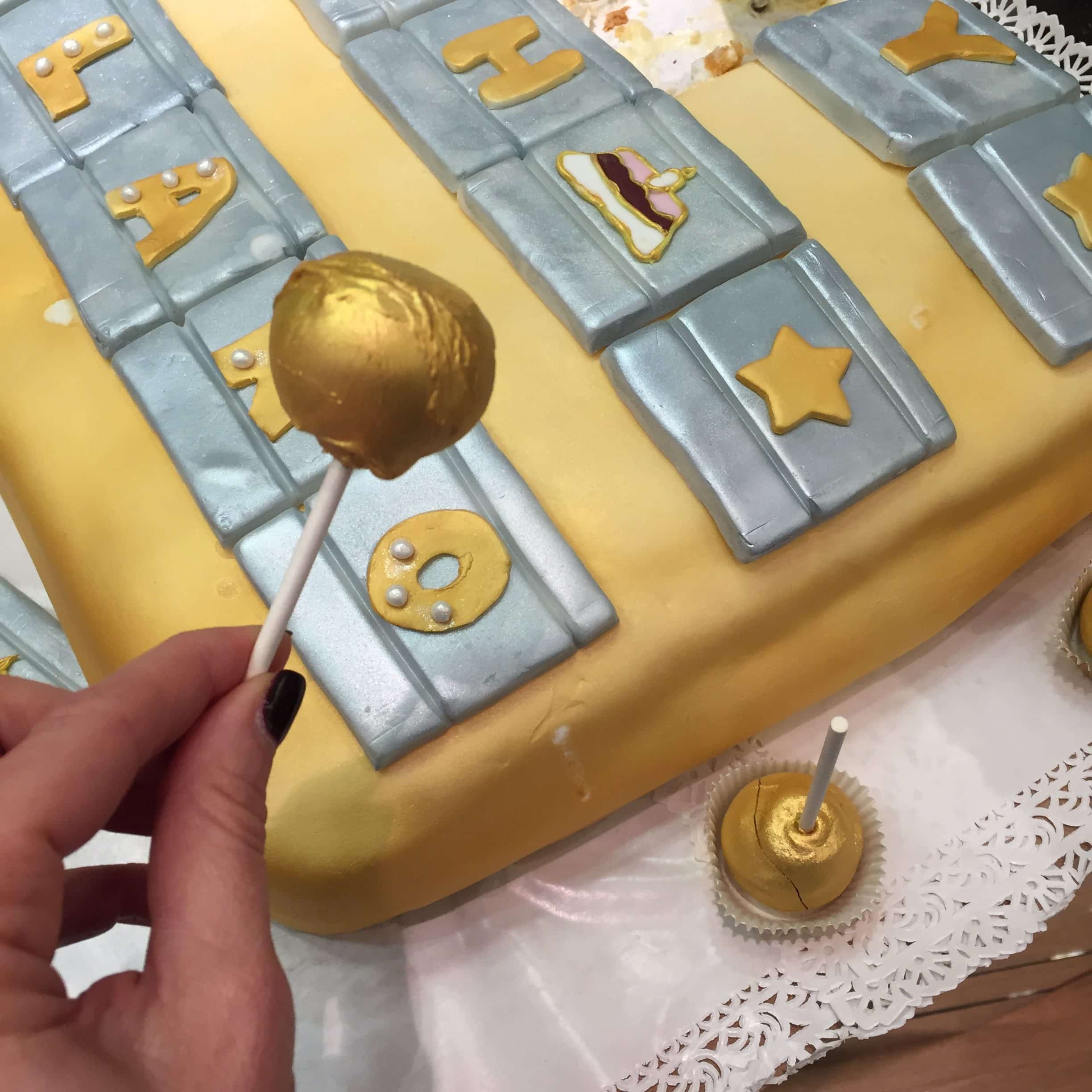 Nomination compie 10 anni e regala 10 giorni speciali