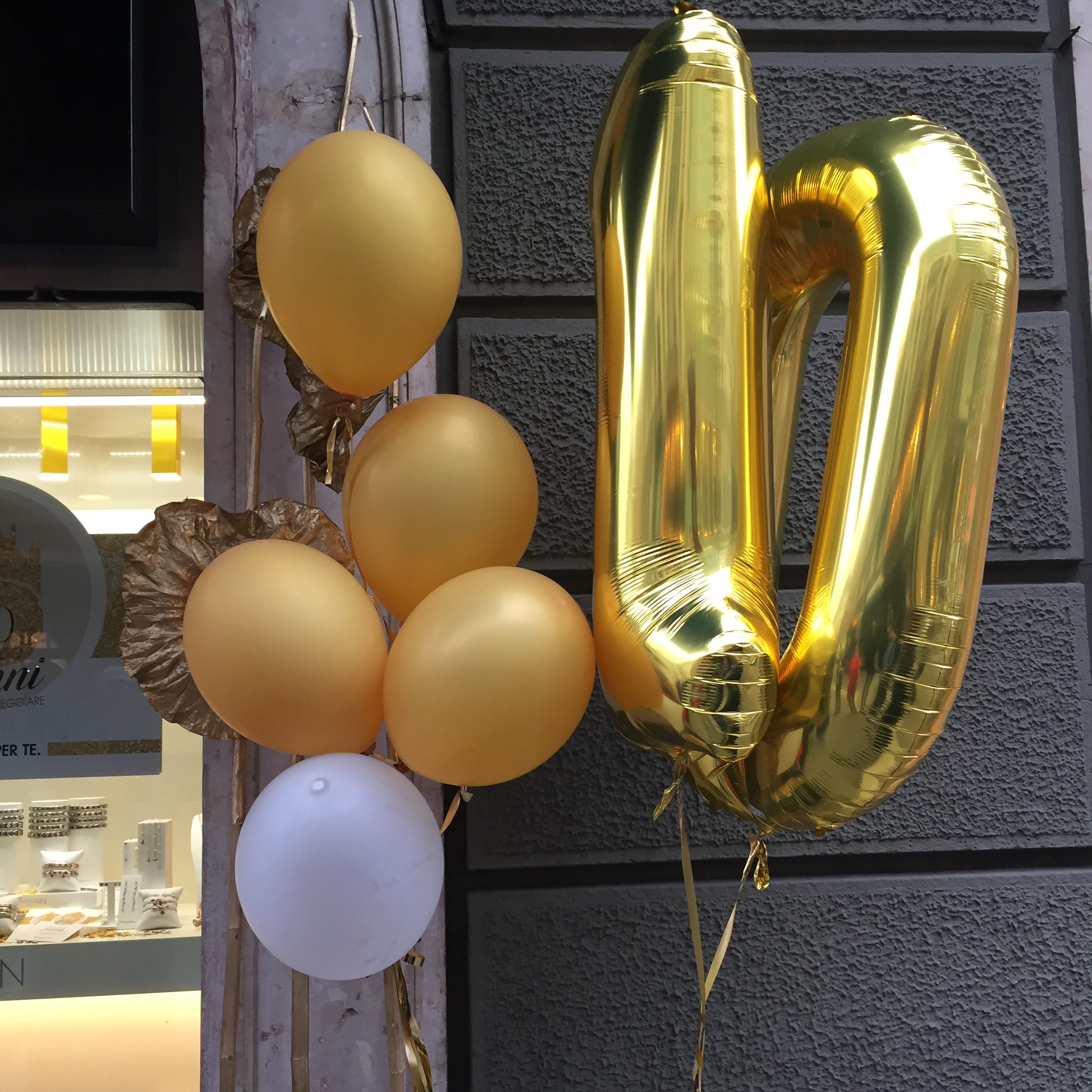 Nomination compie 10 anni e regala 10 giorni speciali
