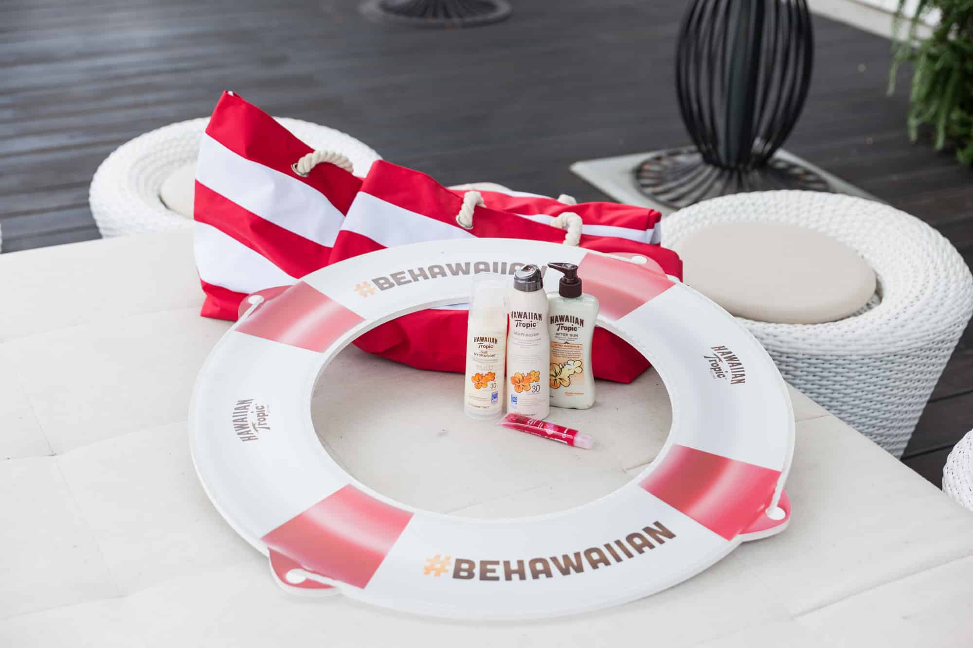 Baciate dal sole, coccolate da Hawaiian Tropic