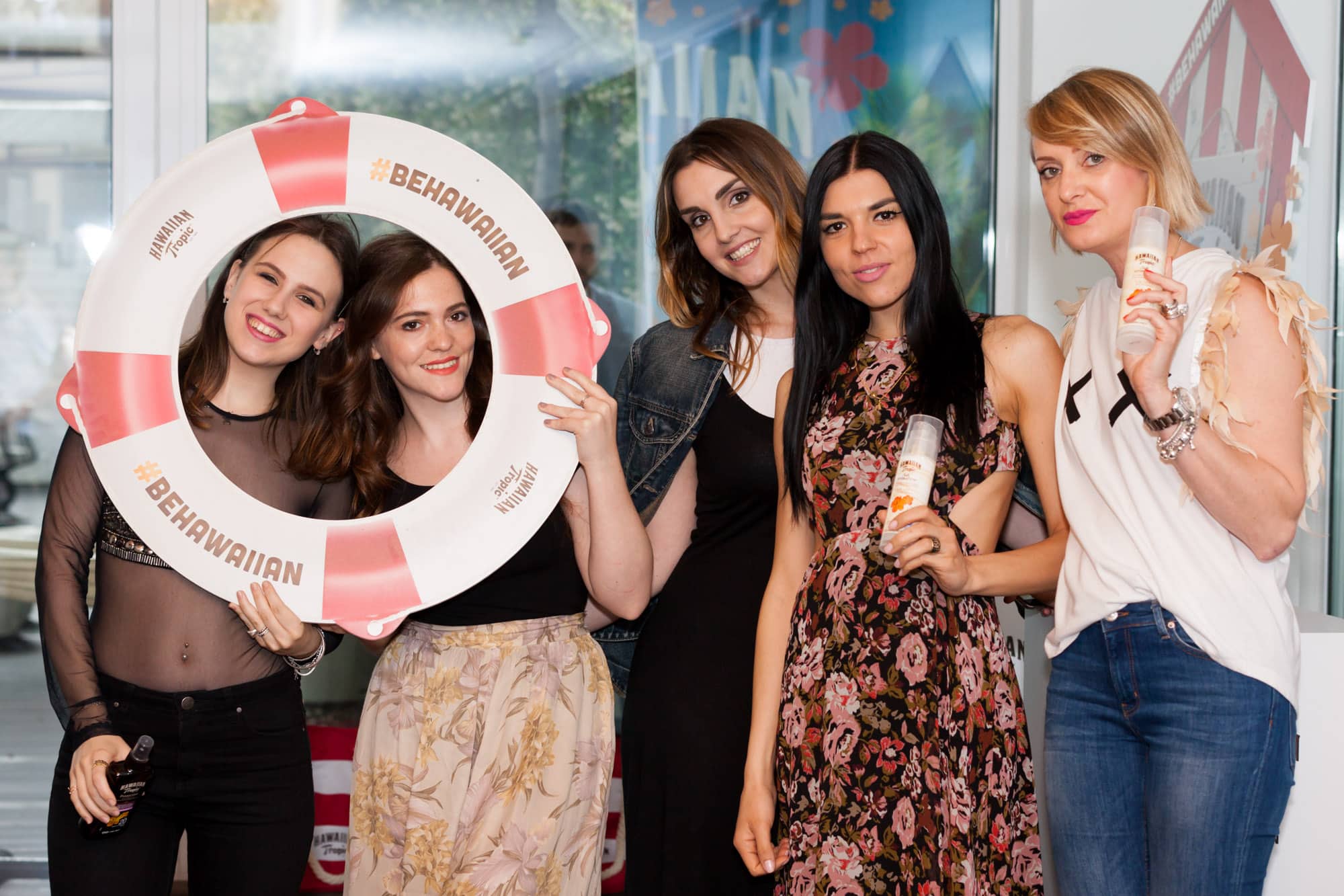 Baciate dal sole, coccolate da Hawaiian Tropic
