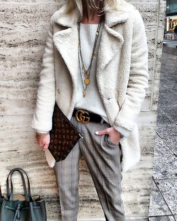 Personal shopper: il look giusto per lo shopping natalizio 15