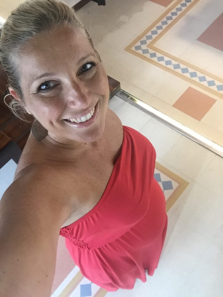 Baby bump: idee e spunti per scegliere abiti premaman