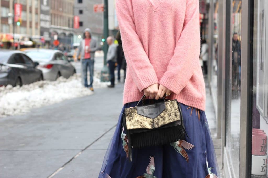 New York Fashion Week day2: un abito ricamato in tessuto blu cina 2