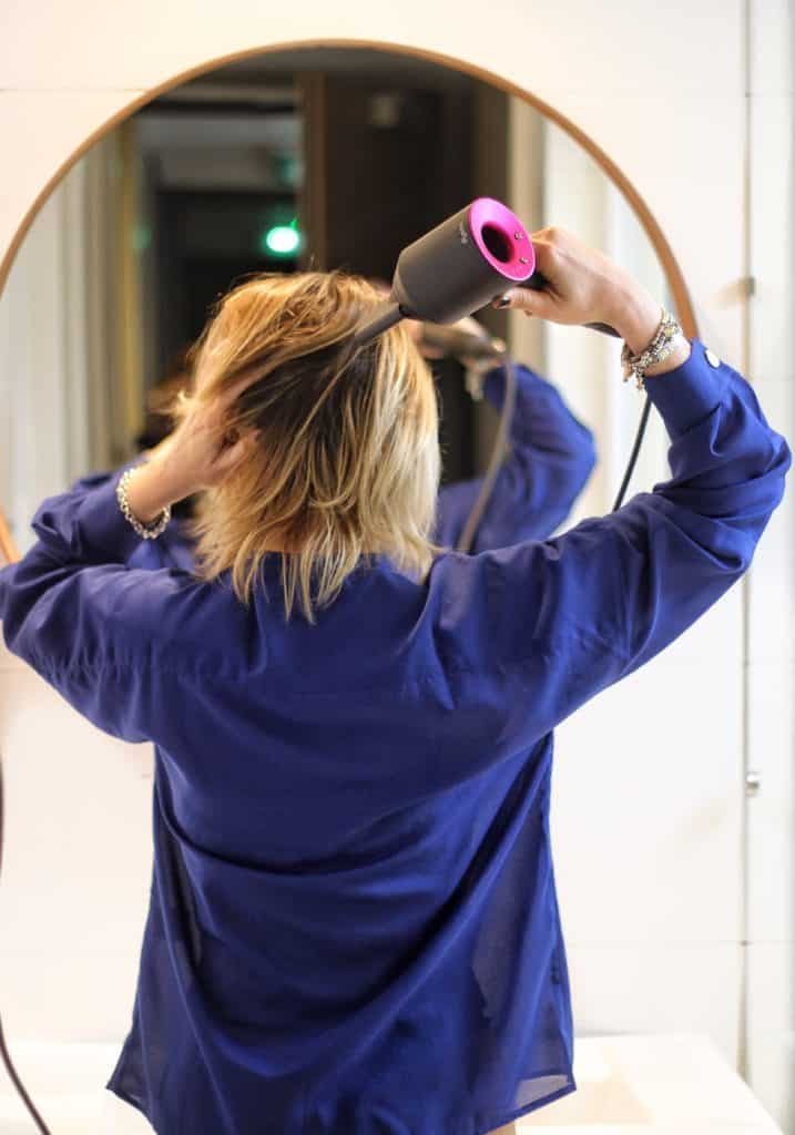 In salone come in viaggio: una piega in tre minuti con Dyson Supersonic 2