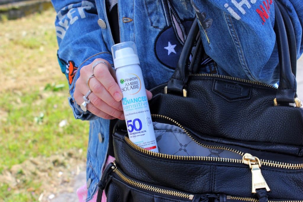 Protezione solare viso: anche in città con AMBRE SOLAIRE SPRAY IP 50+ 1