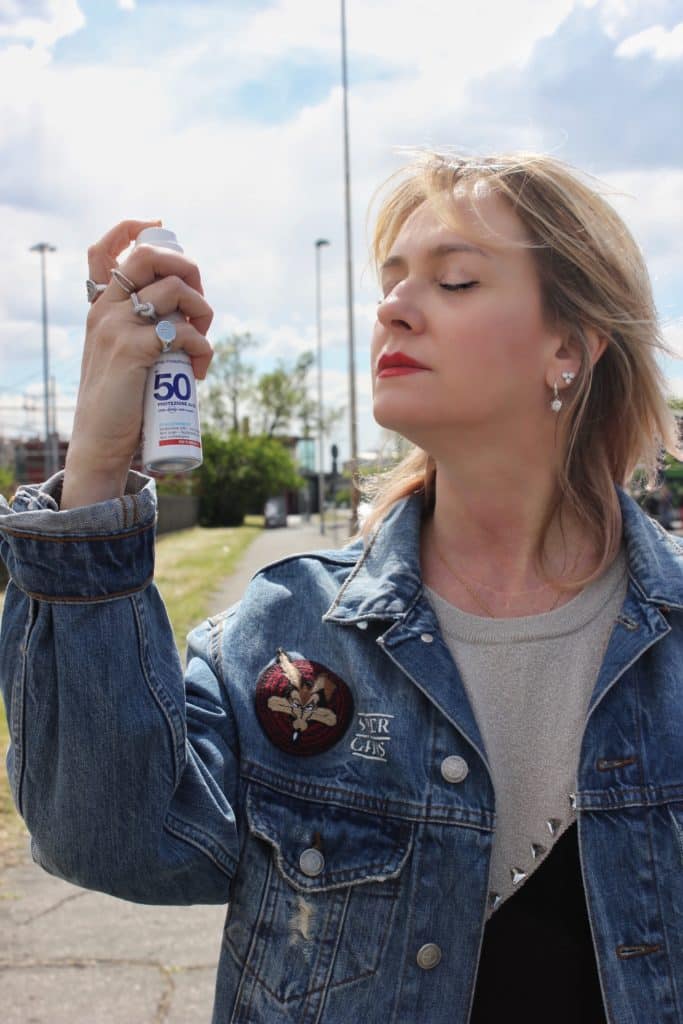 Protezione solare viso: anche in città con AMBRE SOLAIRE SPRAY IP 50+ 6