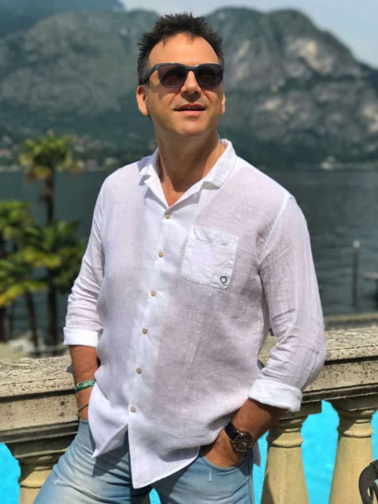 Camicia di lino: style tips su come indossarla ed interpretarla