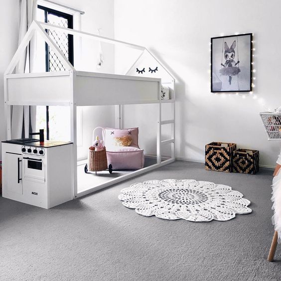 Camerette per bambini: personalizziamo il lettino Kura con #ikeahack 1