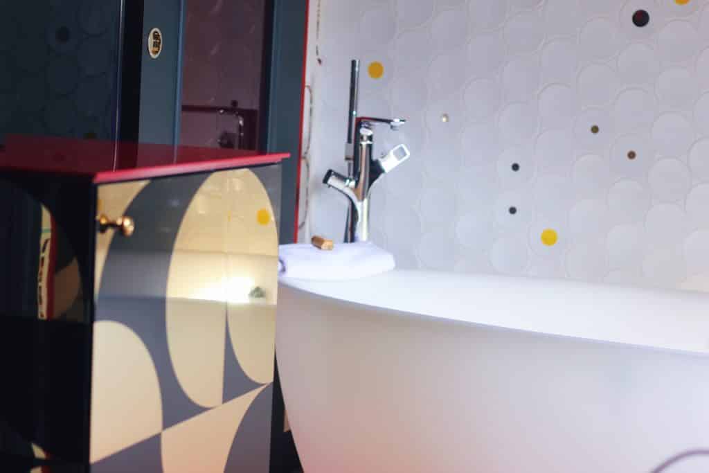 Weekend romantico a Parigi: Idol Hotel, quando protagonista è la musica 1