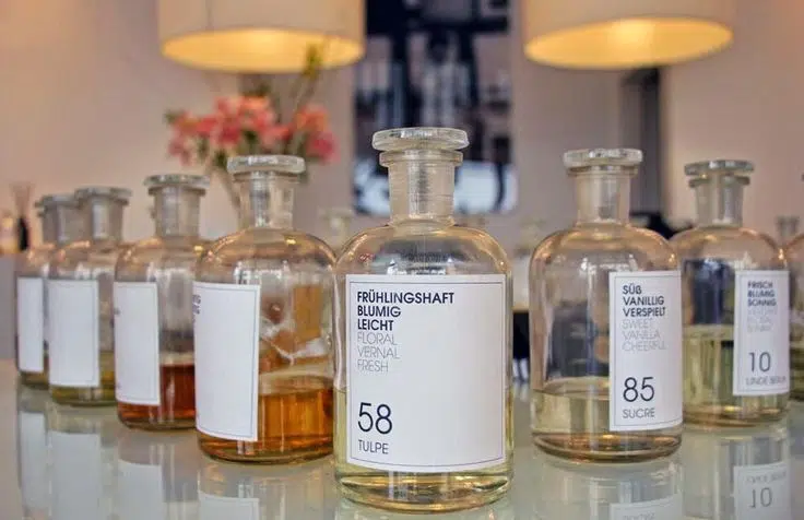 Profumi personalizzati - Frau Tonis e la fragranza di una storia d'amore 7
