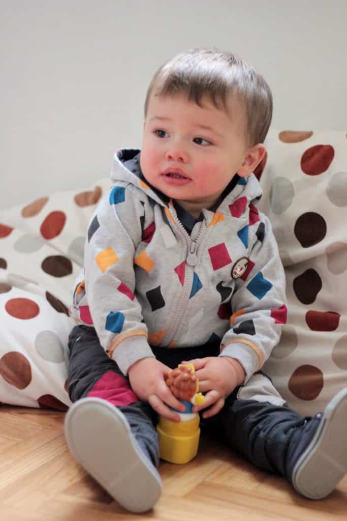 Vestiti per bambini: Brrr… che freddo! Look caldi da scegliere per i giorni di festa 12