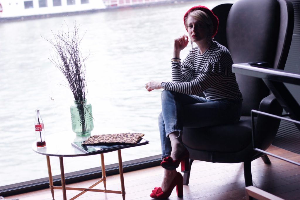 Scarpe donna online - Vestirsi come una parigina: sei capi indispensabili 4