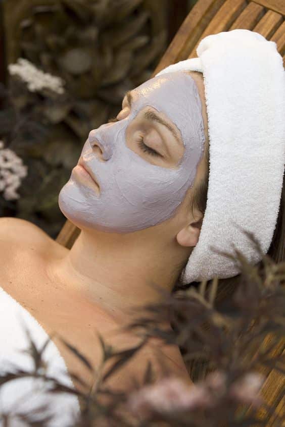 Trattamenti viso e capelli: coccolarsi a casa come in una SPA