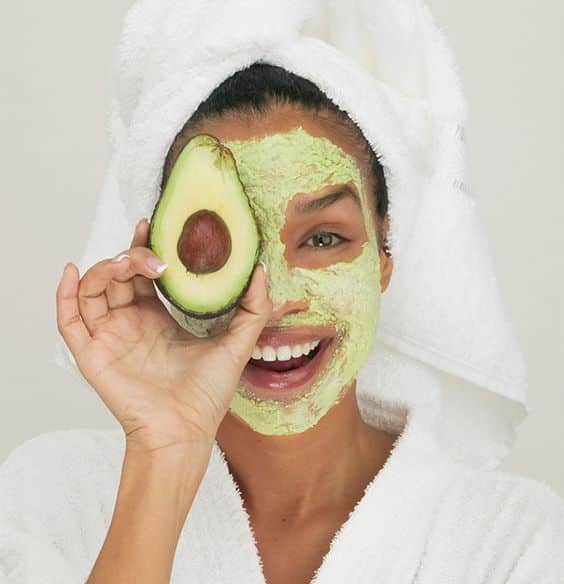 Trattamenti viso e capelli: coccolarsi a casa come in una SPA 7
