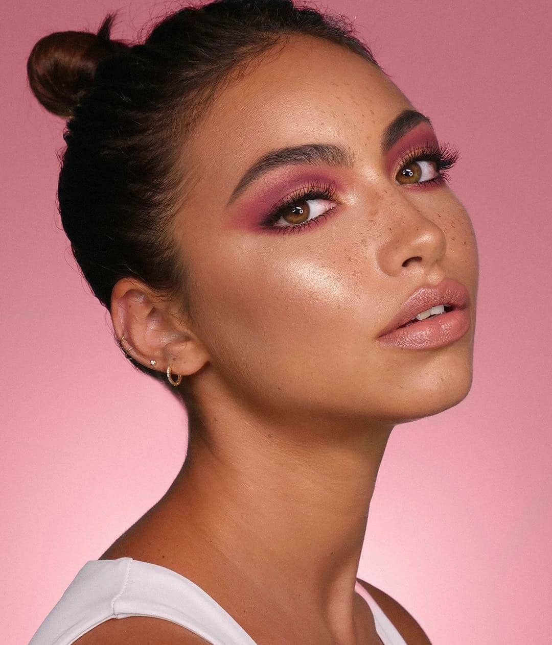 Tendenze make-up autunno inverno 2018: è tempo di ciliegie! 1