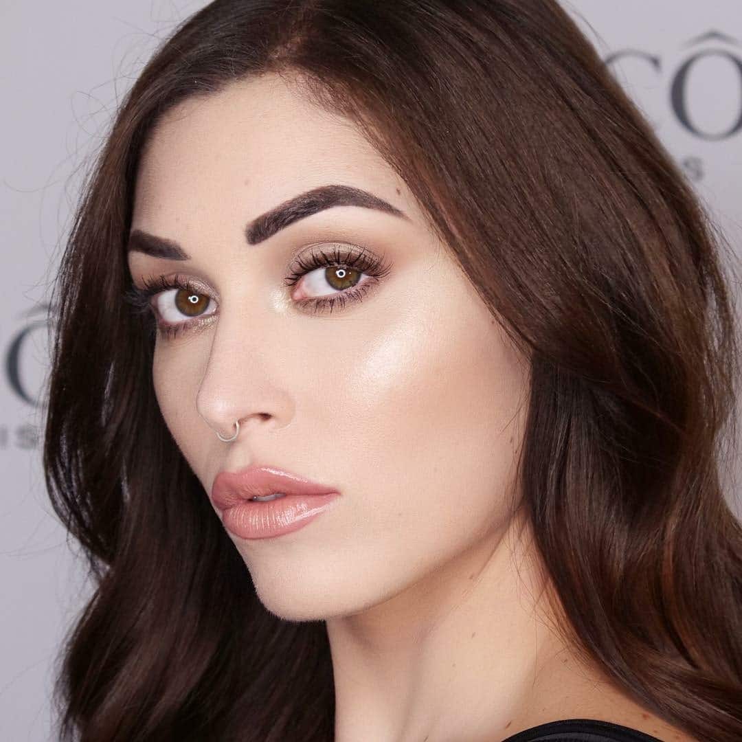 Tendenze moda autunno: i pezzi must have per outfit e make-up 5