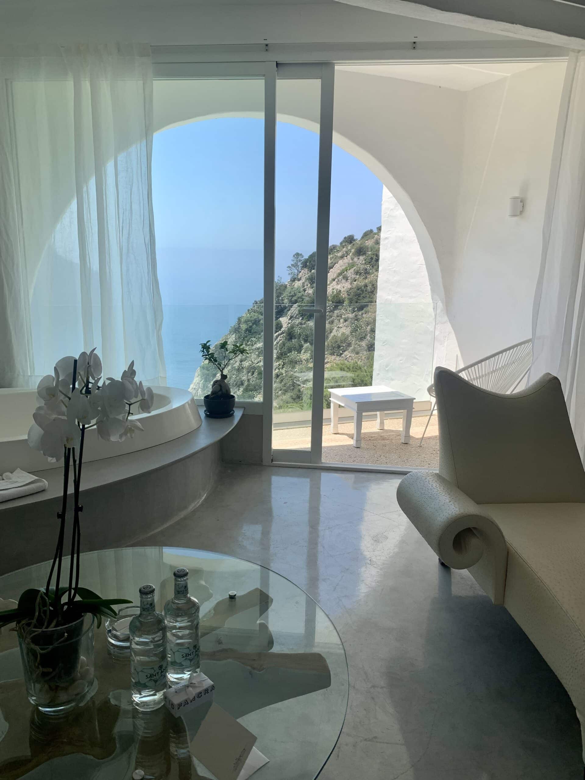 Vacanze Ibiza: guida per una vacanza relax a cinque stelle 2