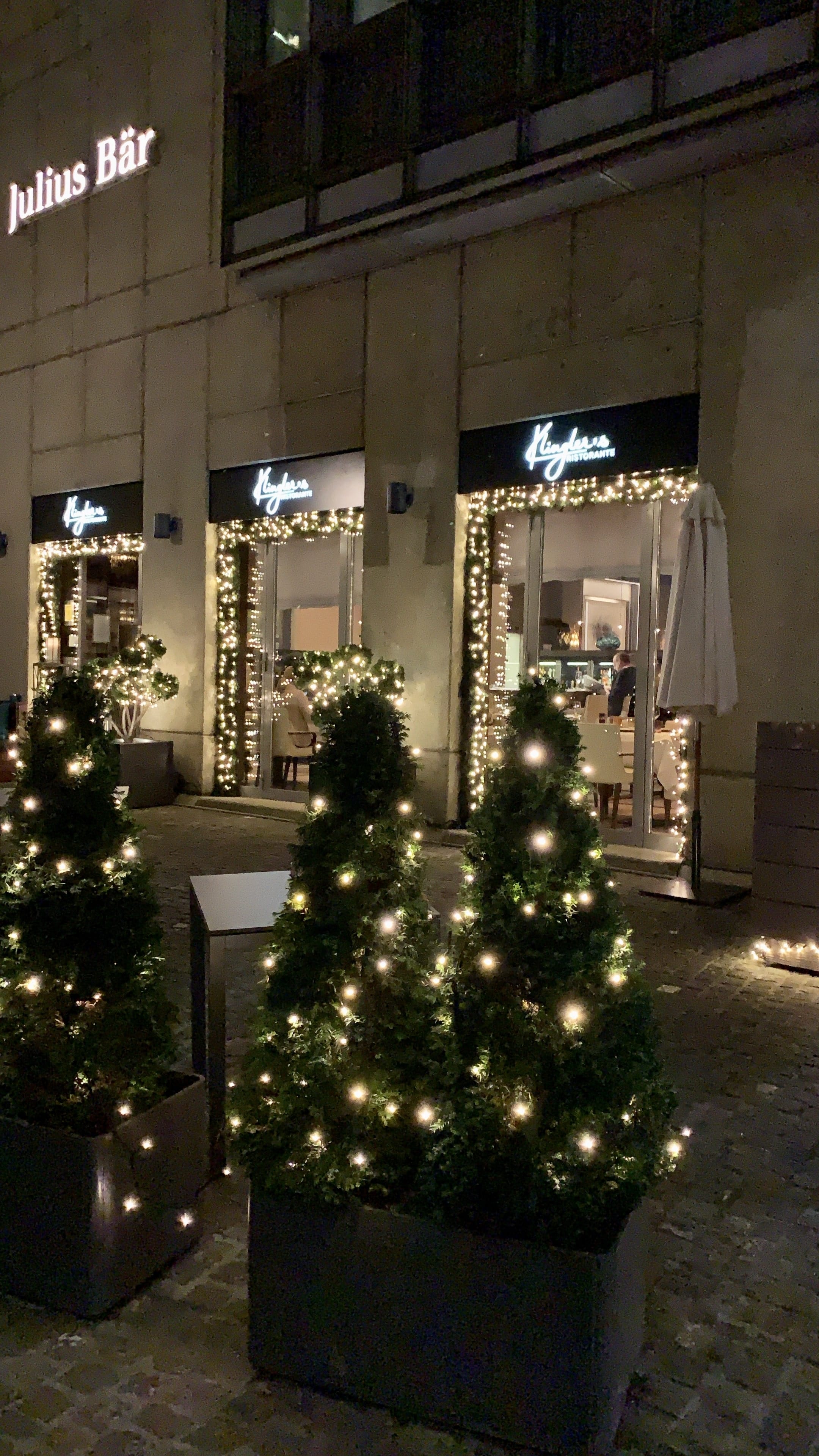 Albero Di Natale Zurigo.Zurigo A Natale Guida Di Viaggio Per Scoprire I Mercatini Di Natale