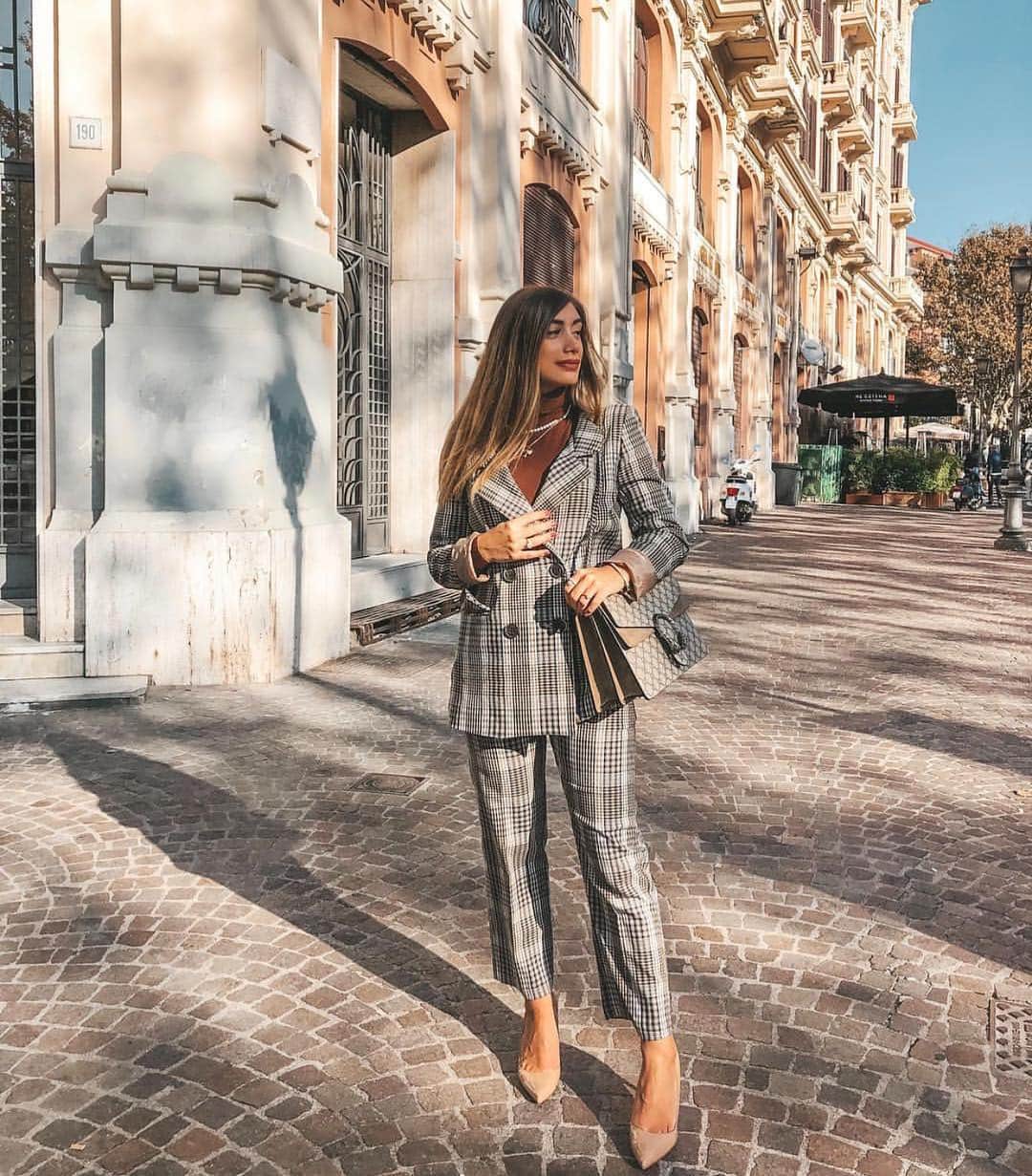 Blazer e dolcevita: l’outfit invernale caldo e alla moda adatto ad ogni occasione!